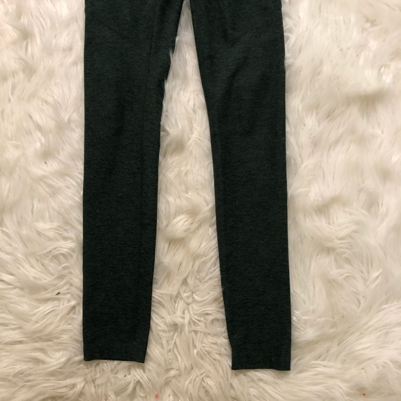 Outdoor Voices 7/8 Warmup Legging Hunter Green - Picture 5 of 10